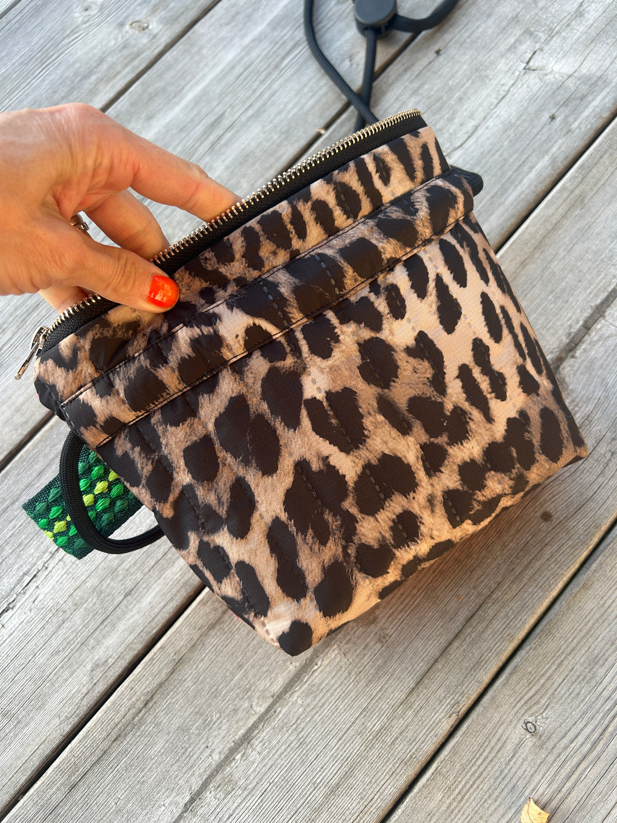 Mobo Bag Bright pink/Leo