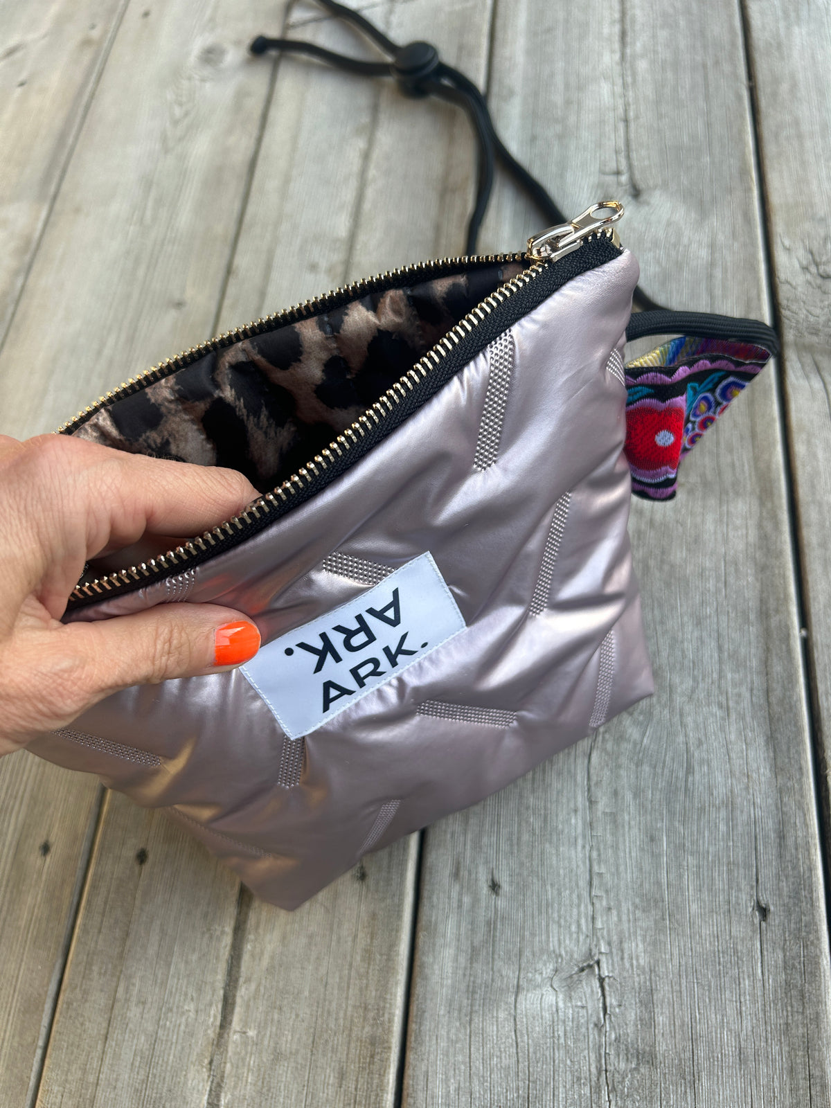 Mobo Bag Metallic Pink/Leo