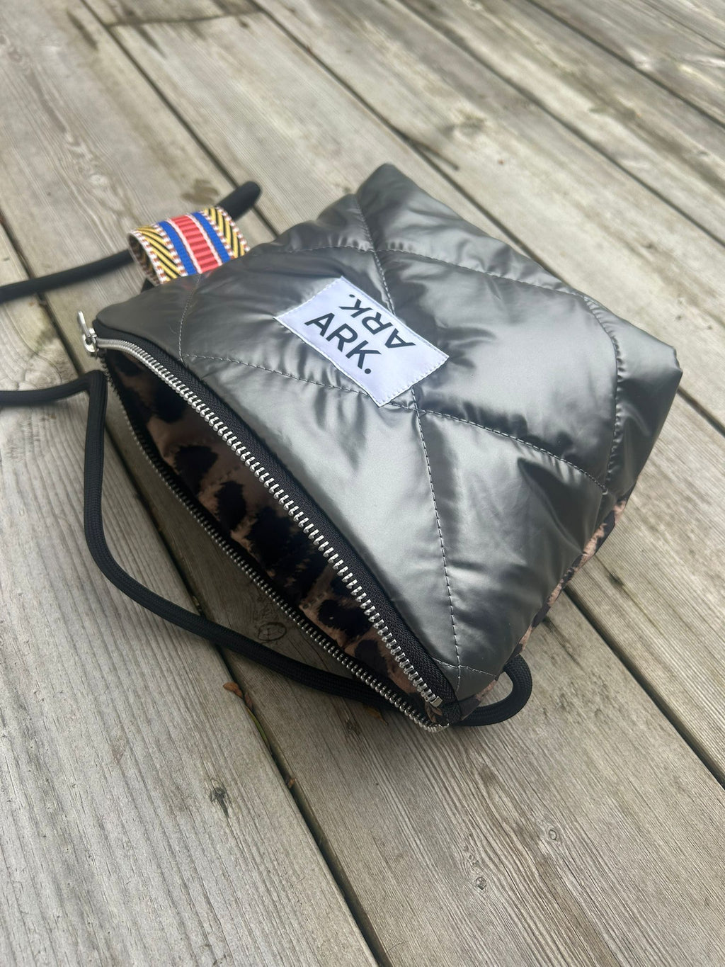 Mobo Bag Grey/Leo