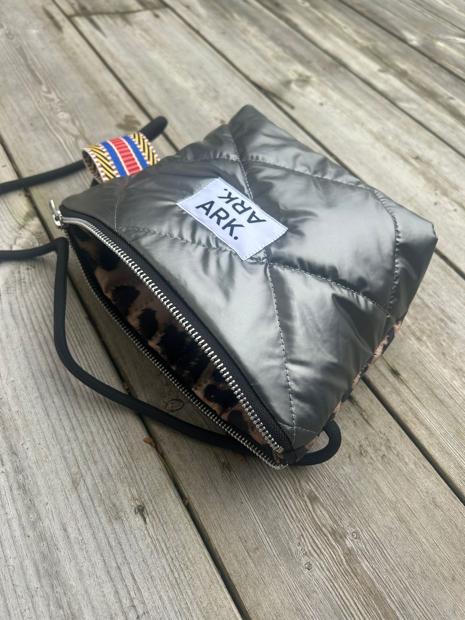 Mobo Bag Grey/Leo