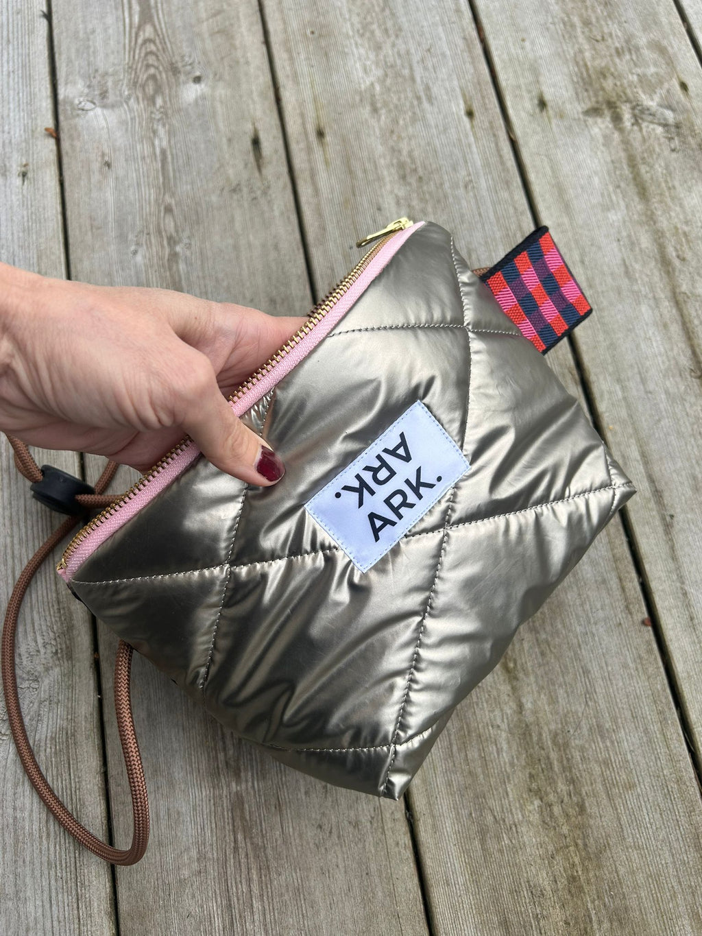 Mobo Bag Metallic Gold