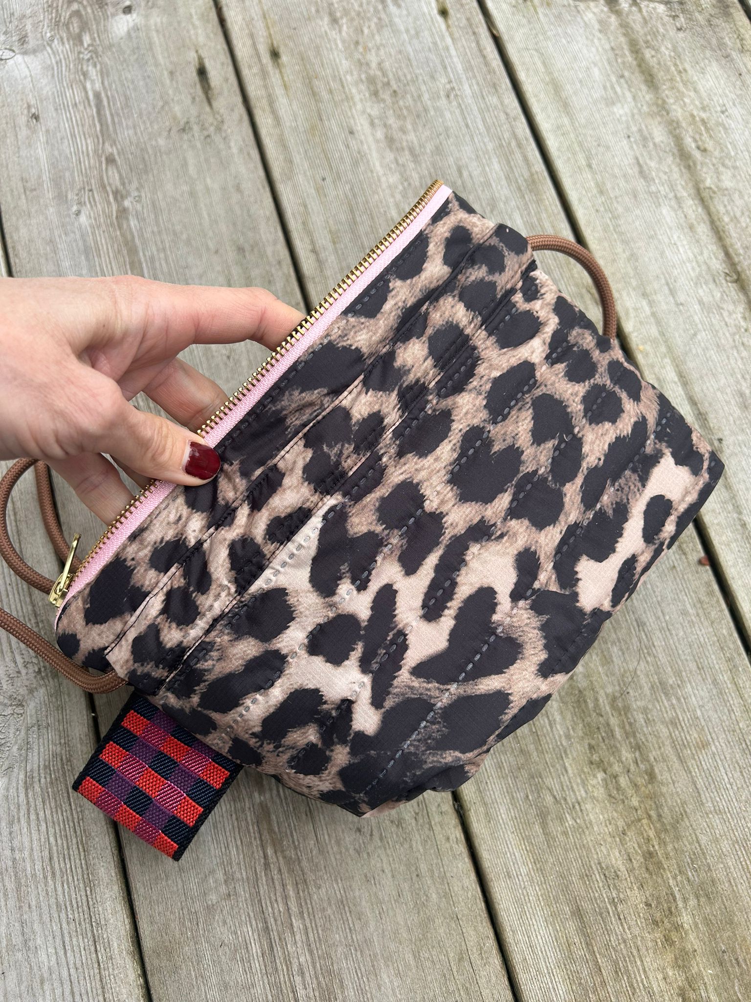 Mobo Bag Metallic Gold