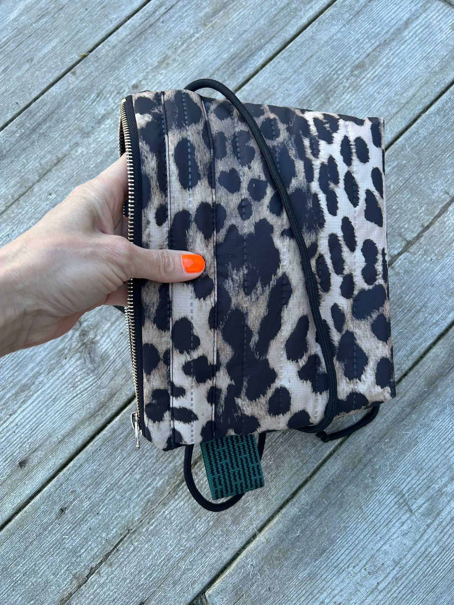Mobo Bag Red/Leo