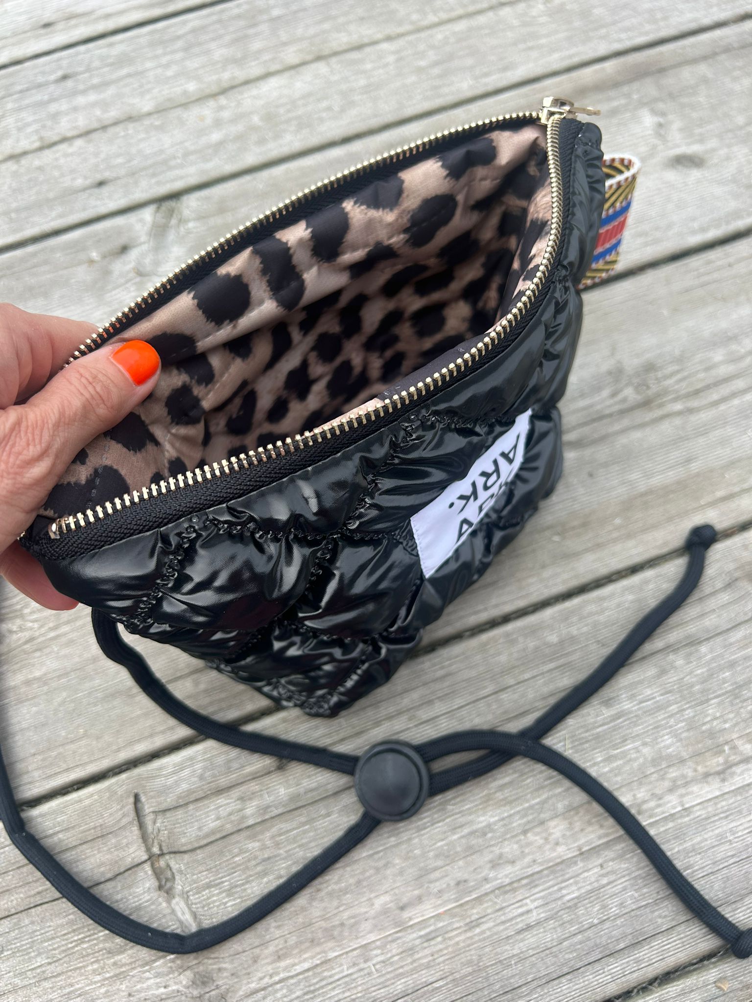 Mobo Bag Black/Leo